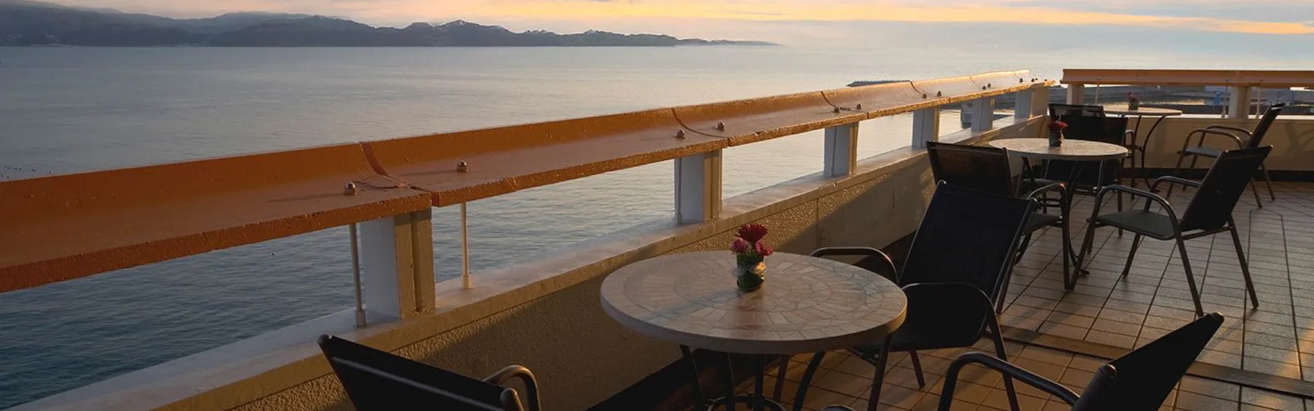 和歌の浦温泉 萬波 MANPA RESORT
