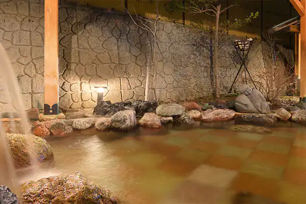 บ่อน้ำพุร้อนกลางแจ้ง