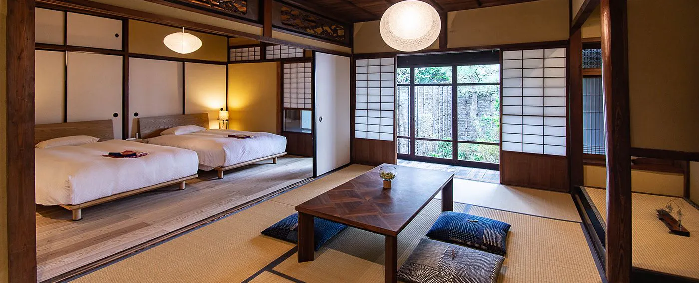 Trong khuôn viên cơ sở lưu trú