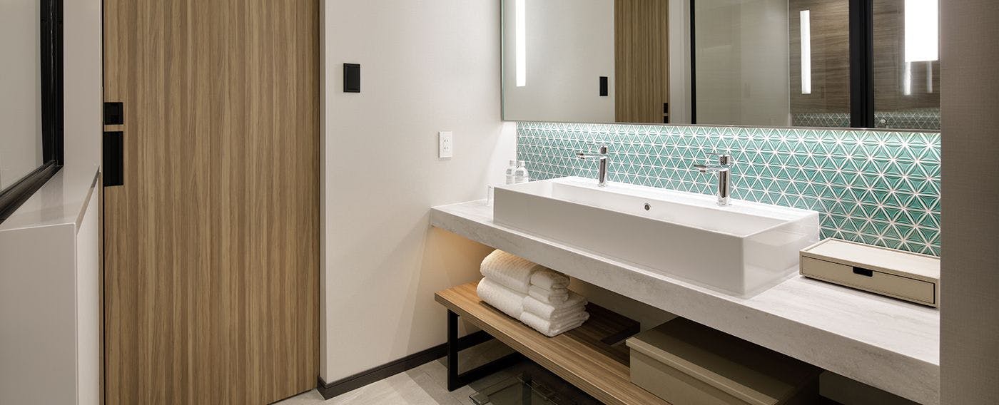 Courtyard by Marriott Osaka Honmachi