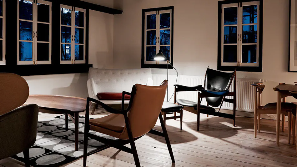 HOUSE OF FINN JUHL HAKUBA