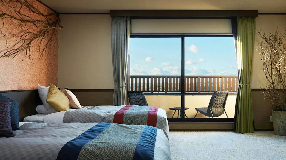 Villa Ryusei: A Guestroom with Open-Air Bath Nestled on the Hills of Ago Bay