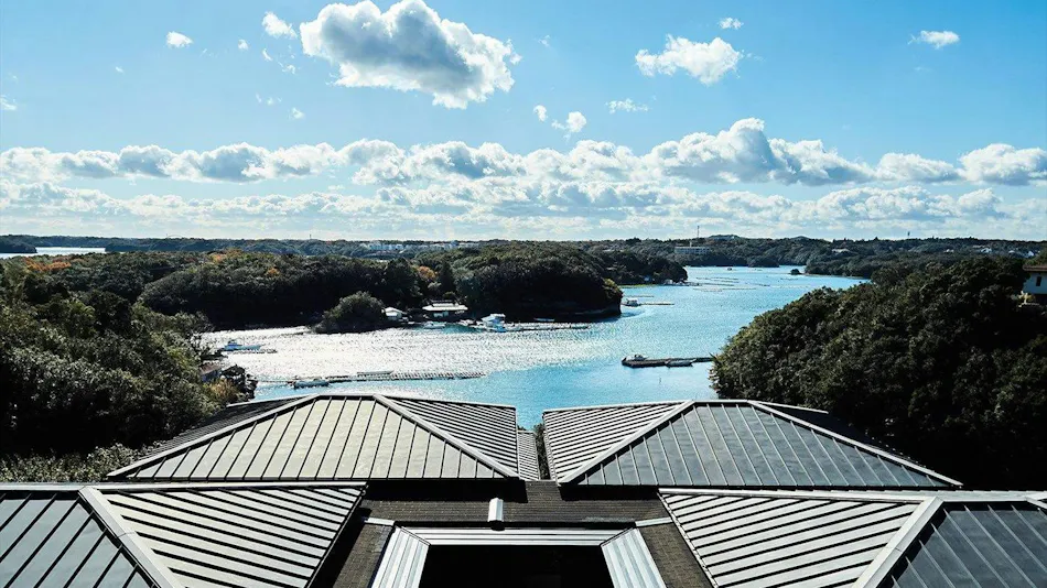 Villa Ryusei: A Guestroom with Open-Air Bath Nestled on the Hills of Ago Bay