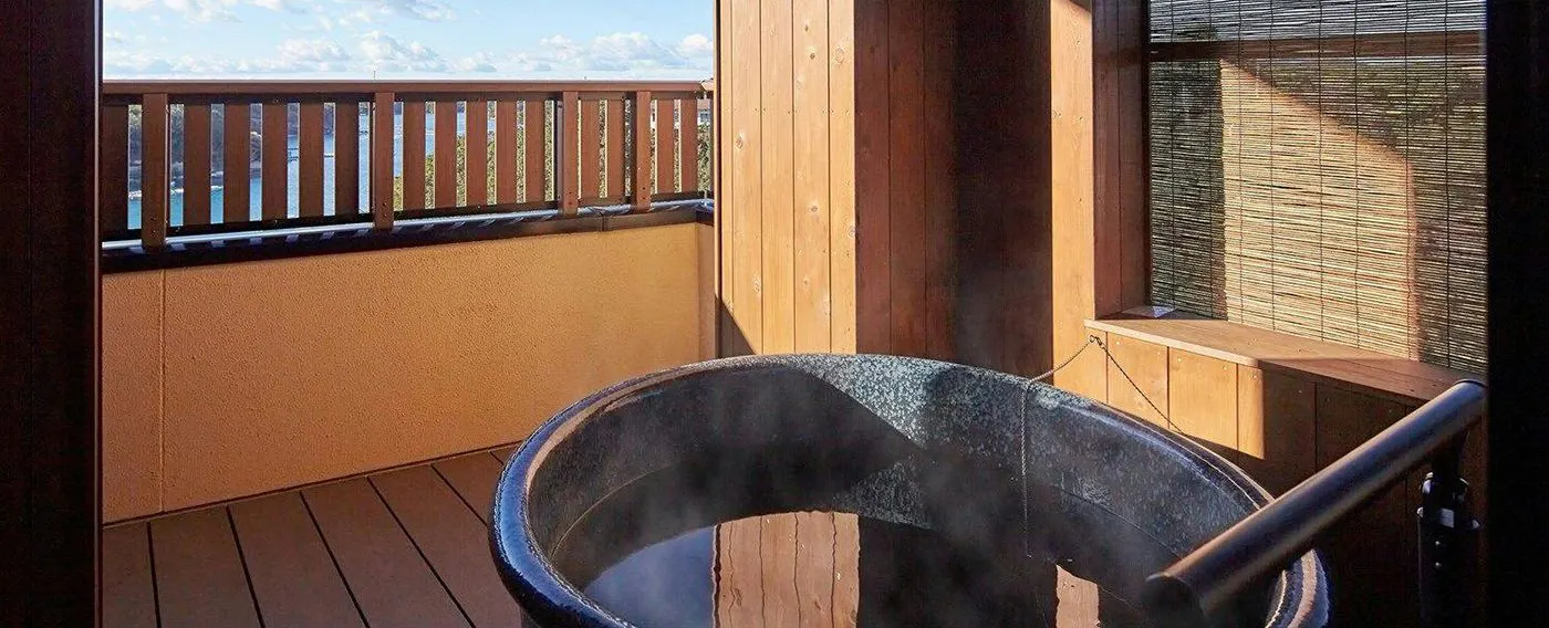 ออนเซ็นกลางแจ้ง