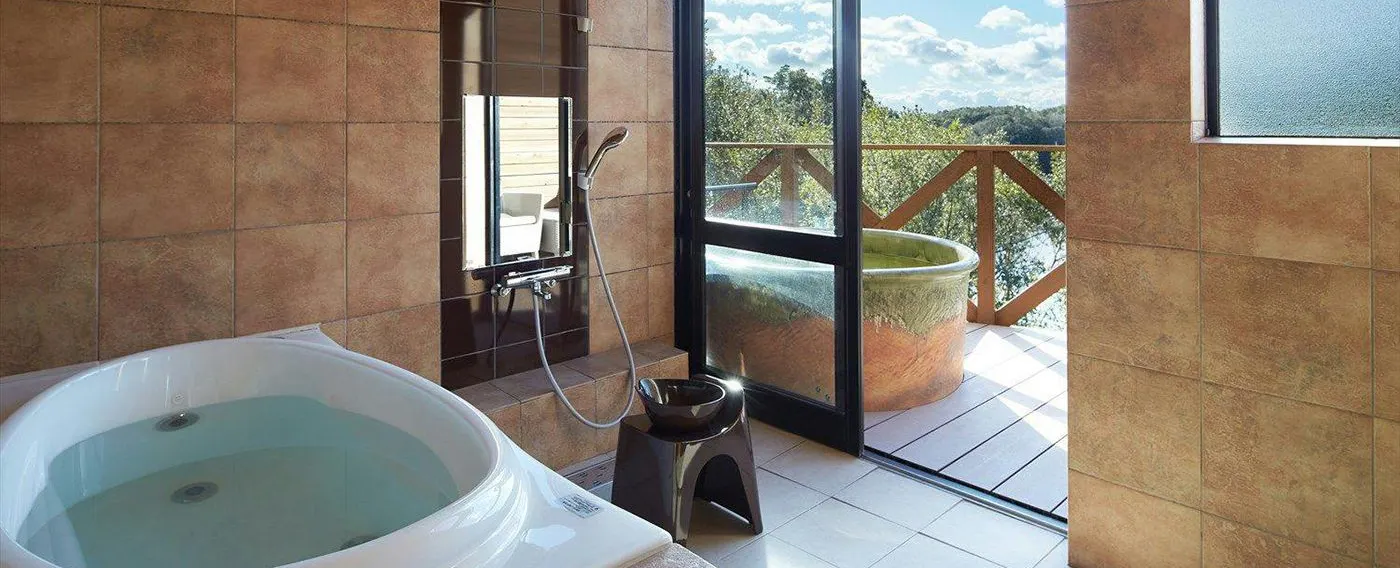 ออนเซ็นกลางแจ้ง