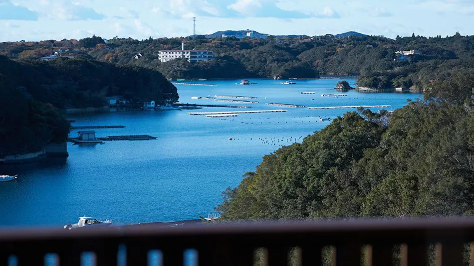 Villa Ryusei: A Guestroom with Open-Air Bath Nestled on the Hills of Ago Bay