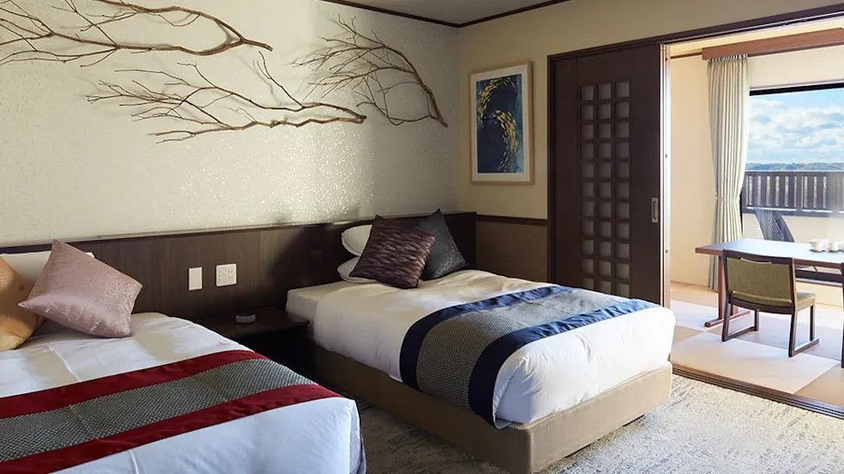 Villa Ryusei: A Guestroom with Open-Air Bath Nestled on the Hills of Ago Bay