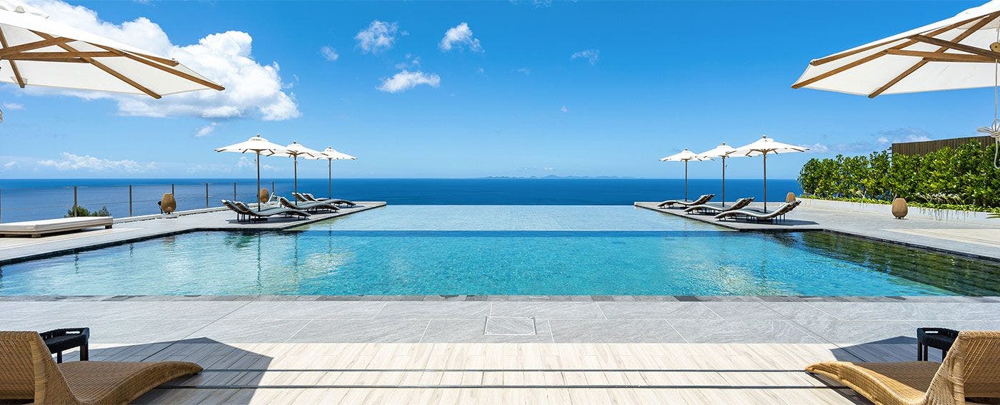 สระว่ายน้ำอินฟินิตี้