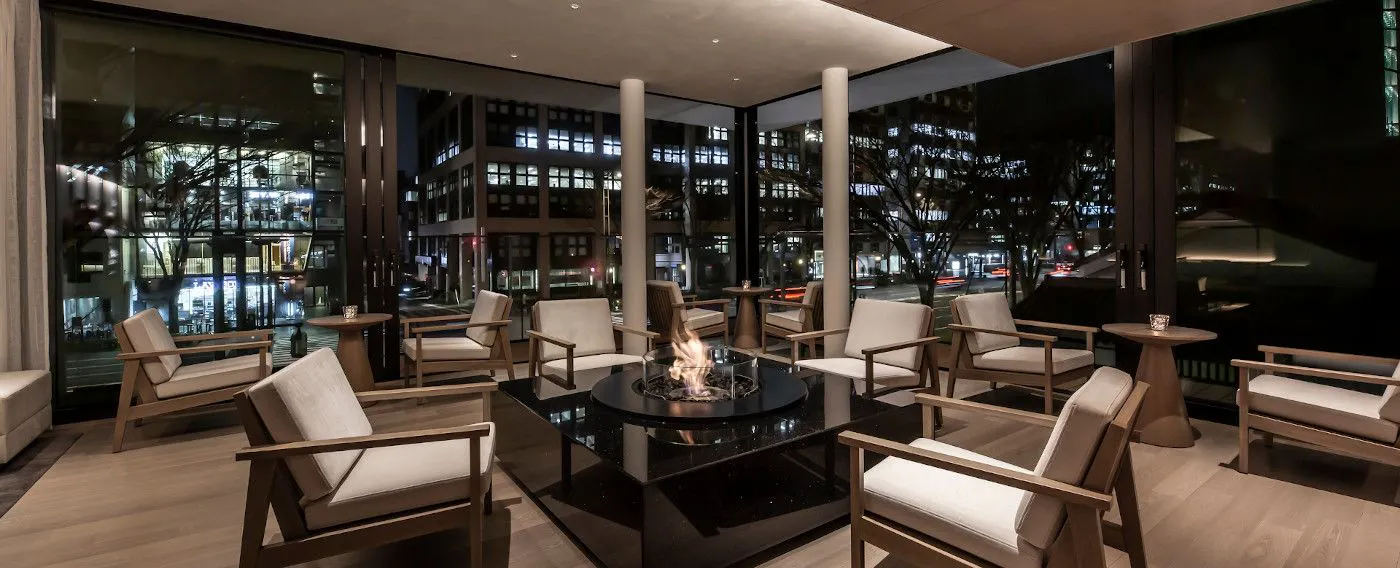 アイコニックラウンジ