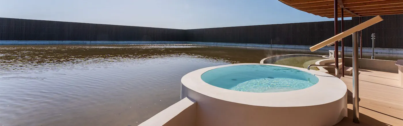 SHONAI HOTEL SUIDEN TERRASSE:屋外の浴槽