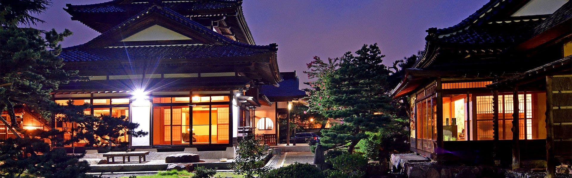 Aizu Higashiyama Onsen Tsuruya Higashiyama Main Temple