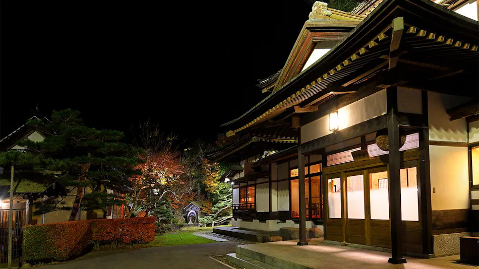 Aizu Higashiyama Onsen Tsuruya Higashiyama Main Temple