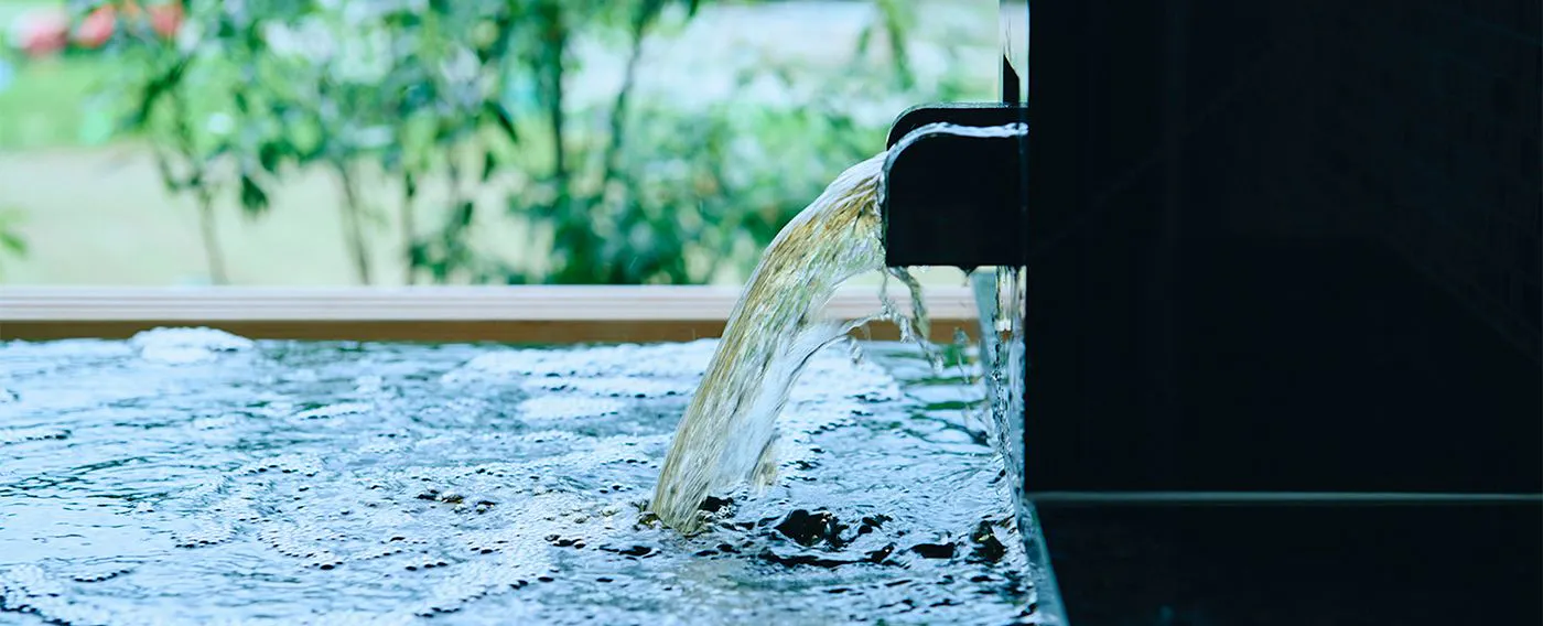 Mata air panas semula jadi & Kolam renang peribadi & Sauna