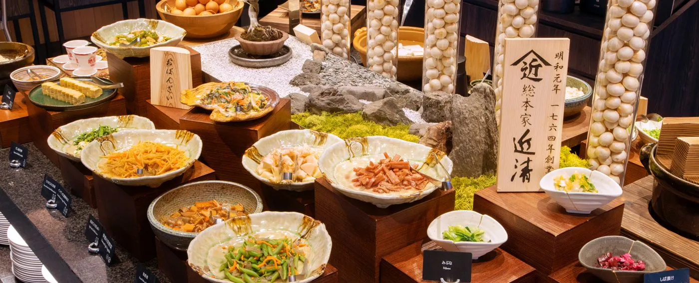 Bufet sarapan Jepun dan Barat