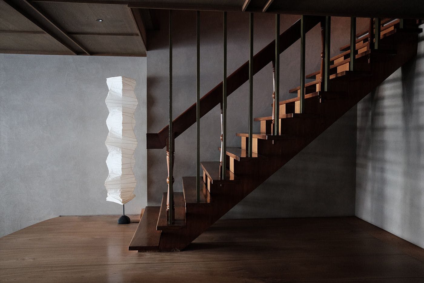 階段と床板は昭和初期のまま