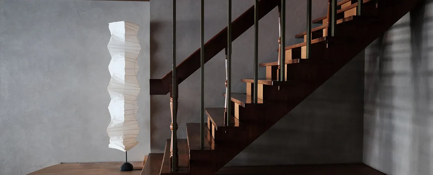 階段と床板は昭和初期のまま