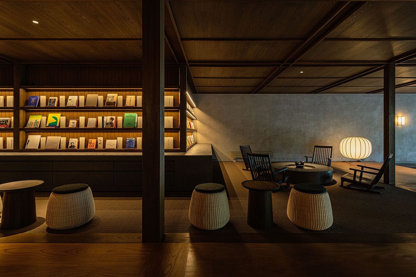 サポーズ・デザイン・オフィスによるモダンな改修