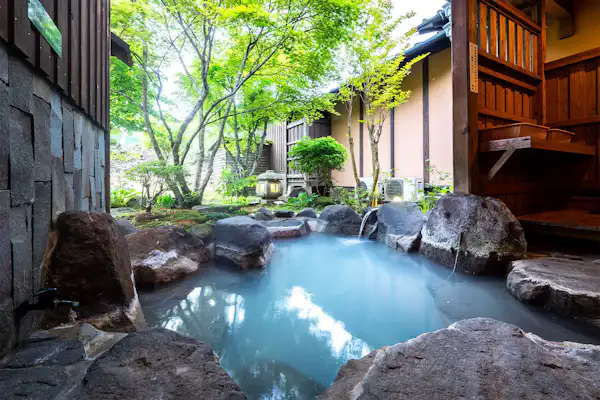 ห้องอาบน้ำกลางแจ้งส่วนตัว