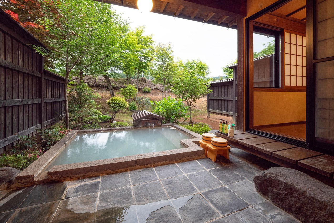天空の湯屋　山荘　華柚