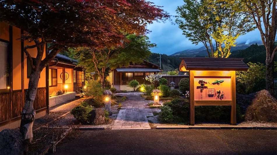 Sky Bath Mountain Lodge Hanayu