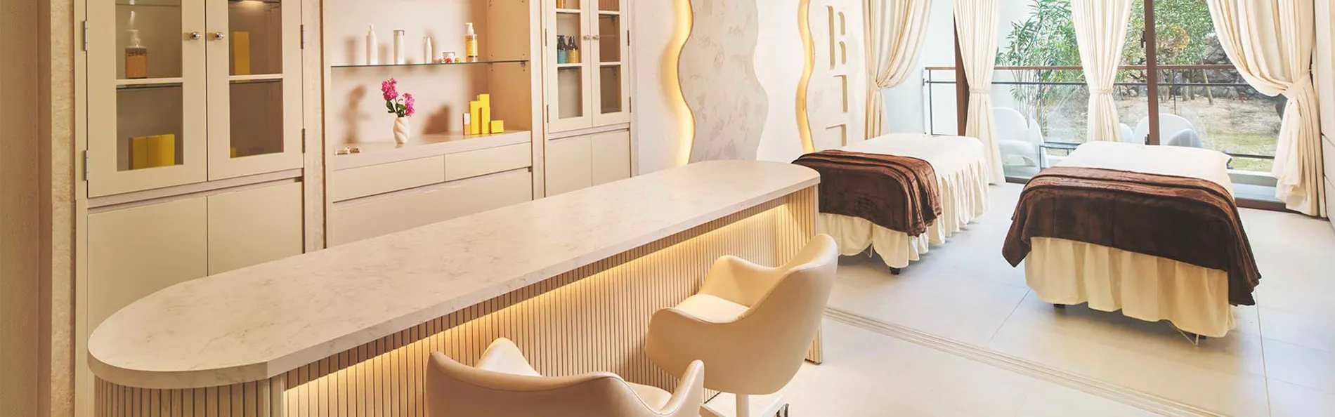 BATON SUITE 沖縄古宇利島(バトンスイート)