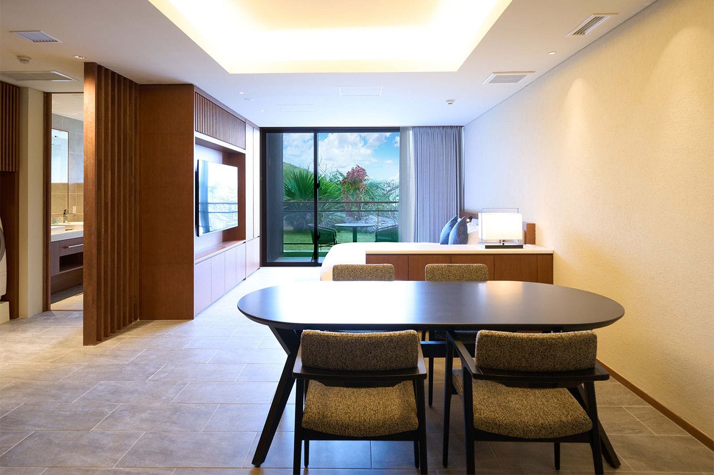 BATON SUITE Okinawa Kouri Island