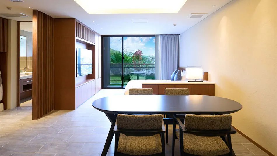 BATON SUITE Okinawa Kouri Island