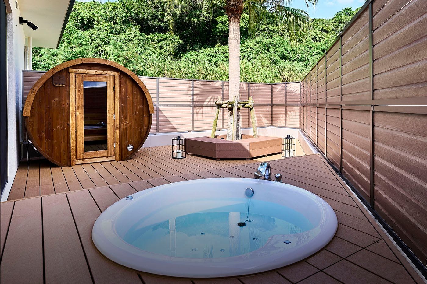 BATON SUITE Okinawa Kouri Island