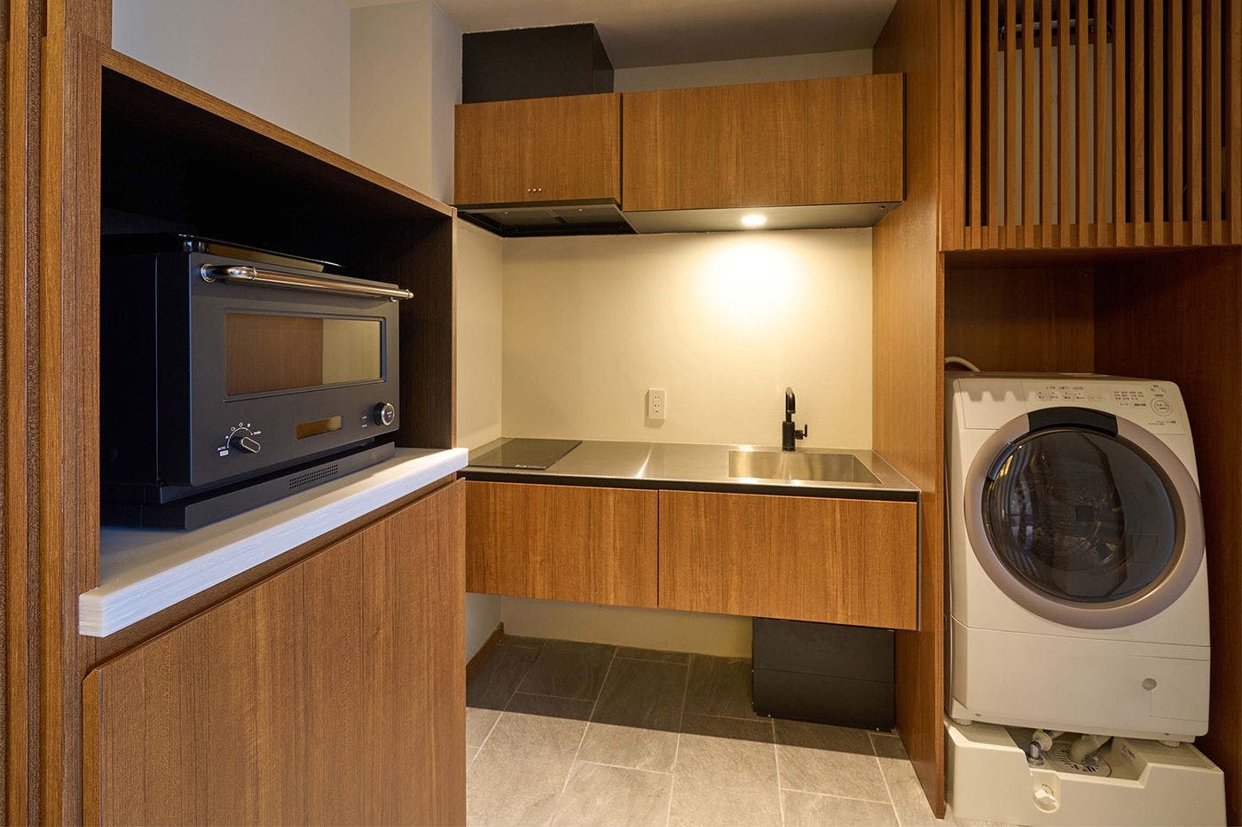 BATON SUITE Okinawa Kouri Island