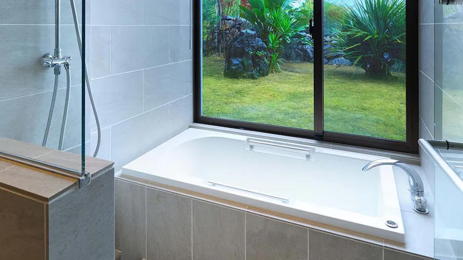 BATON SUITE Okinawa Kouri Island