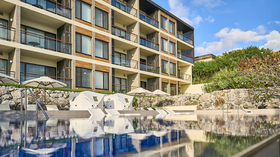 BATON SUITE Okinawa Kouri Island
