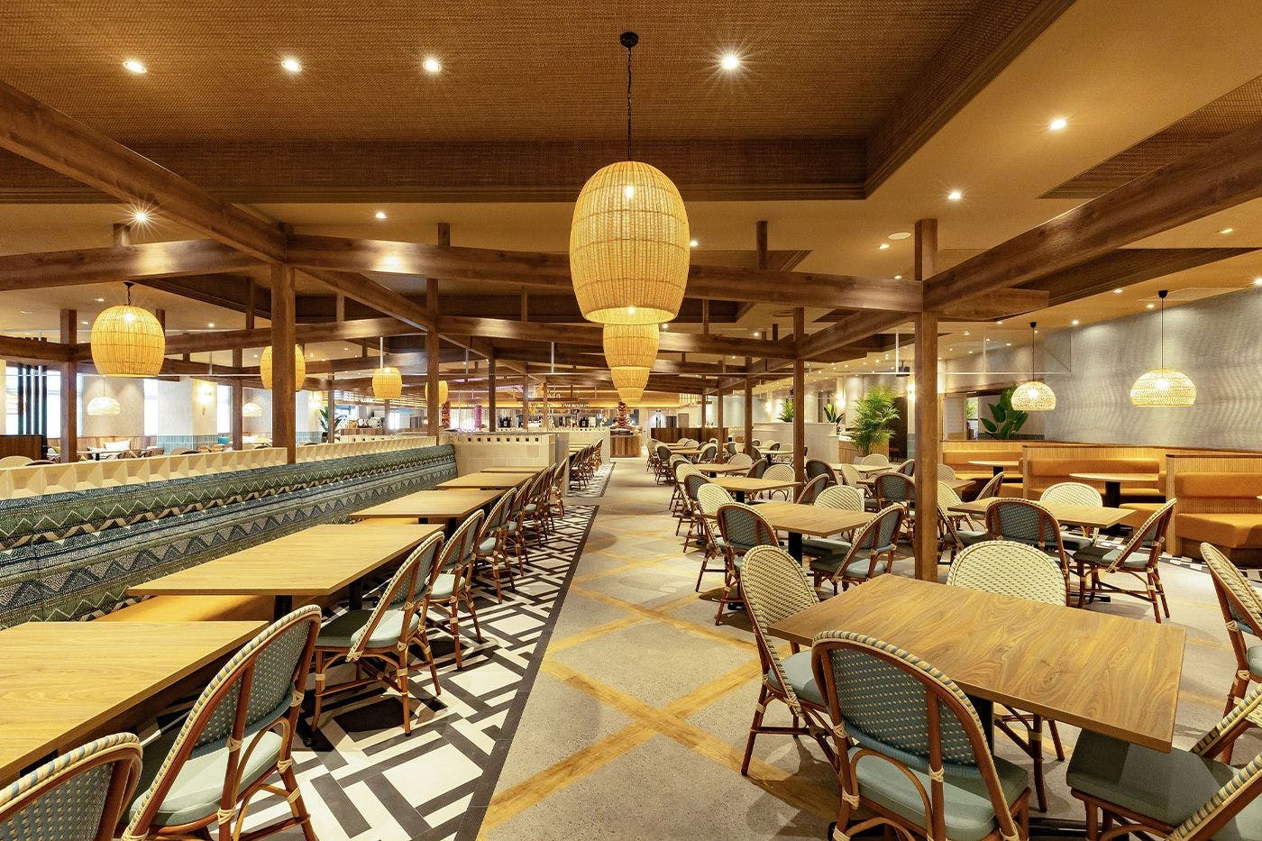 ร้านอาหารโรงแรมฮาวายเอียนส์