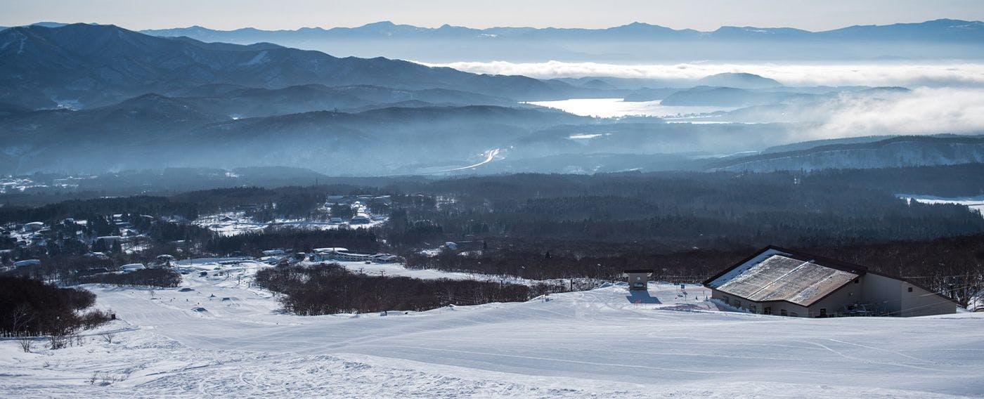 ลานสกีอัลไพน์บริคส์น้ำพุร้อนอิเคะโนะไดระ