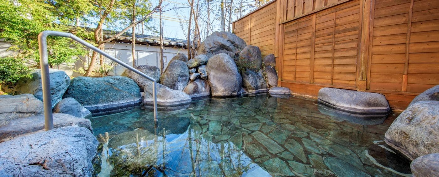 บ่อน้ำพุร้อนกลางแจ้ง