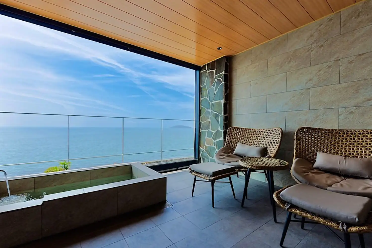 Pemandian air panas terbuka