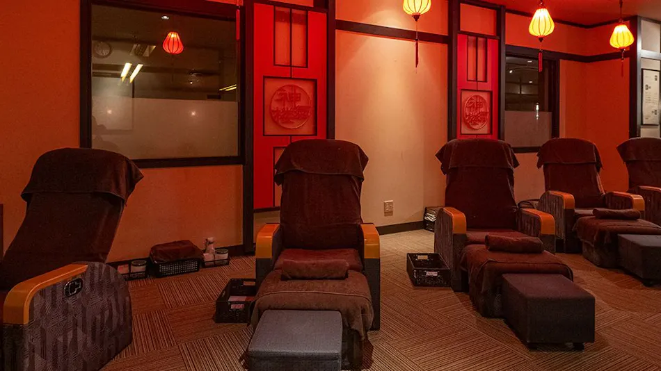 Yokohama Minato Mirai Manyo Club
