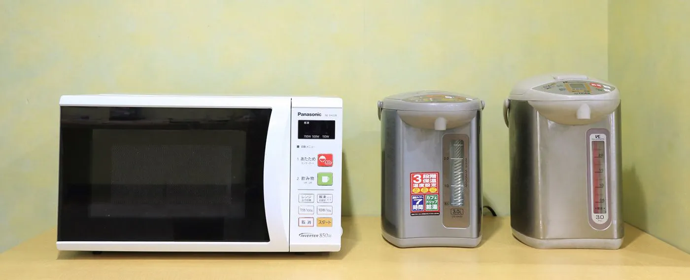 Microwave dan teko listrik