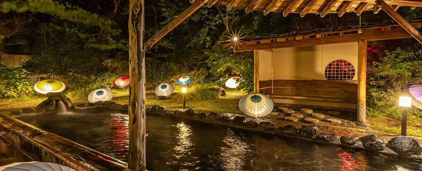 ออนเซ็นกลางแจ้ง ตอนกลางคืน