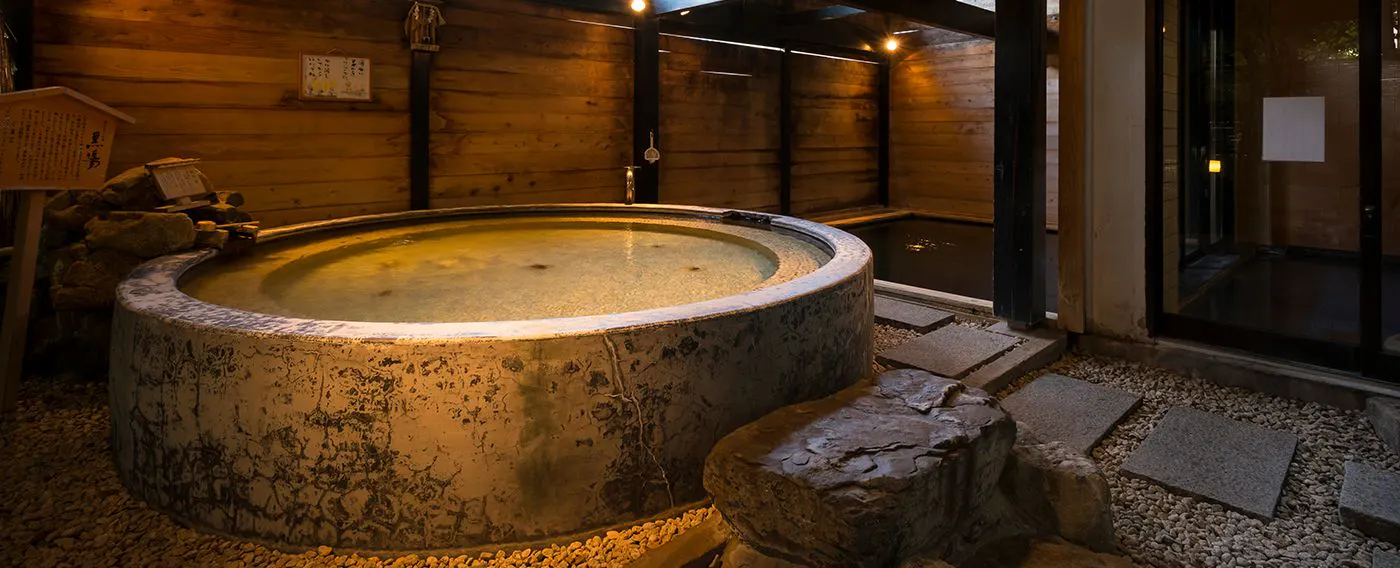 อ่างอาบน้ำทรงชาม.