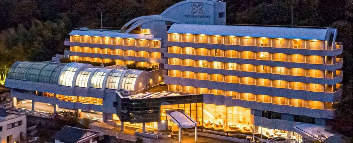 ภายนอกในยามค่ำคืน