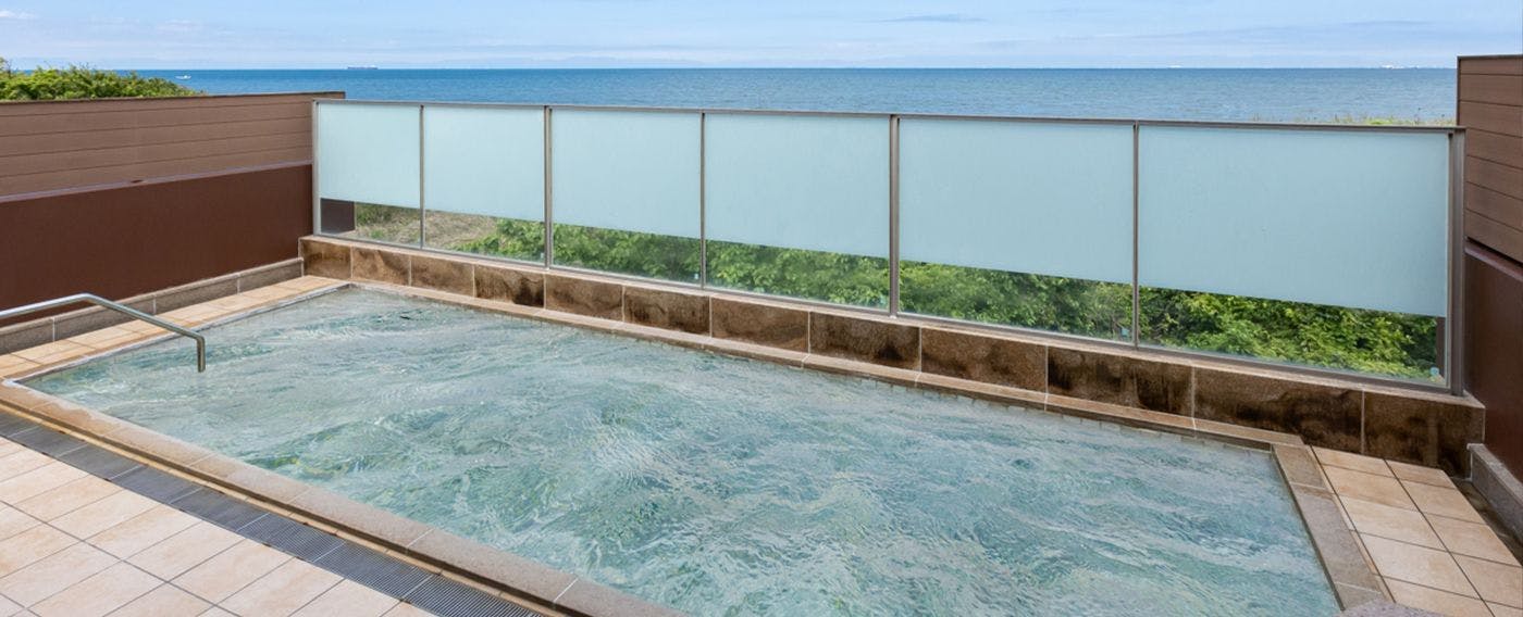 ออนเซ็นกลางแจ้ง