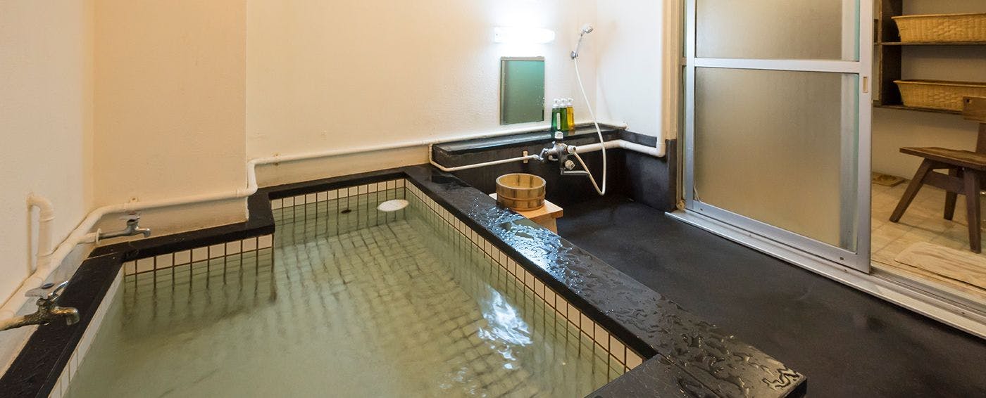 น้ำพุร้อนโนซาวะ