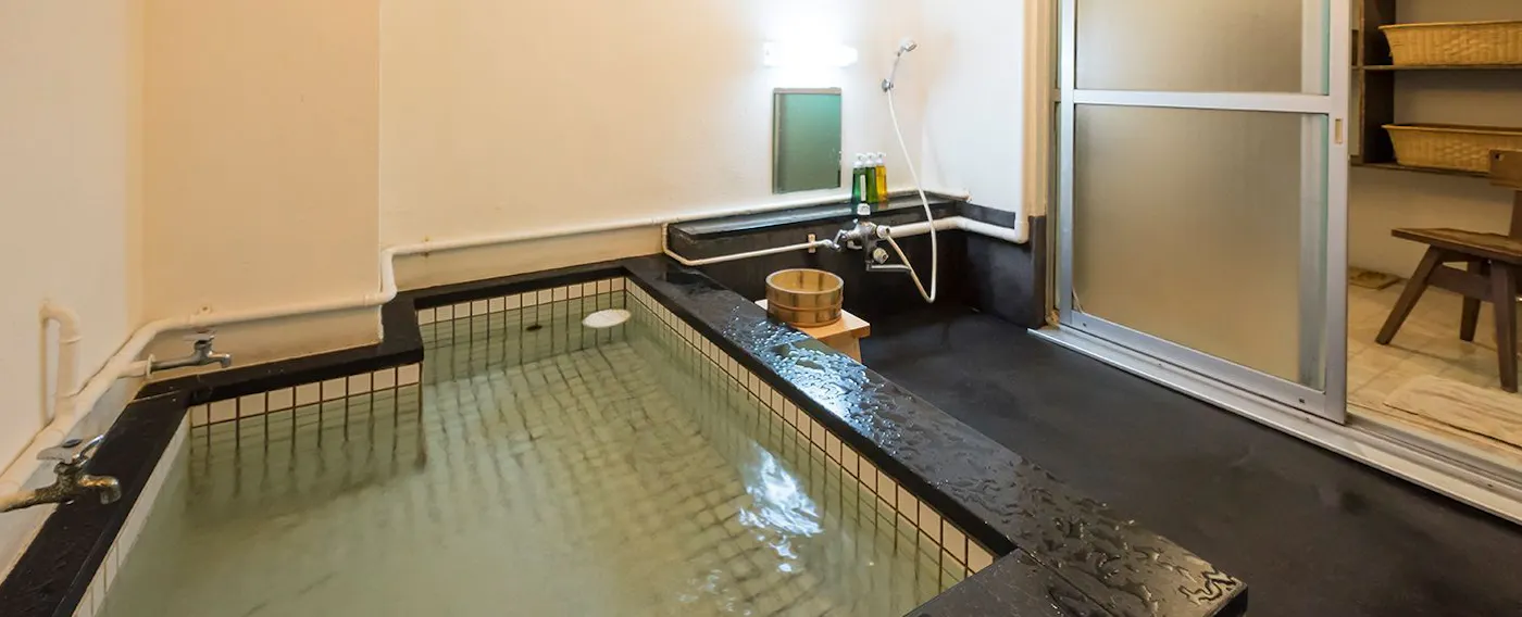 น้ำพุร้อนโนซาวะ