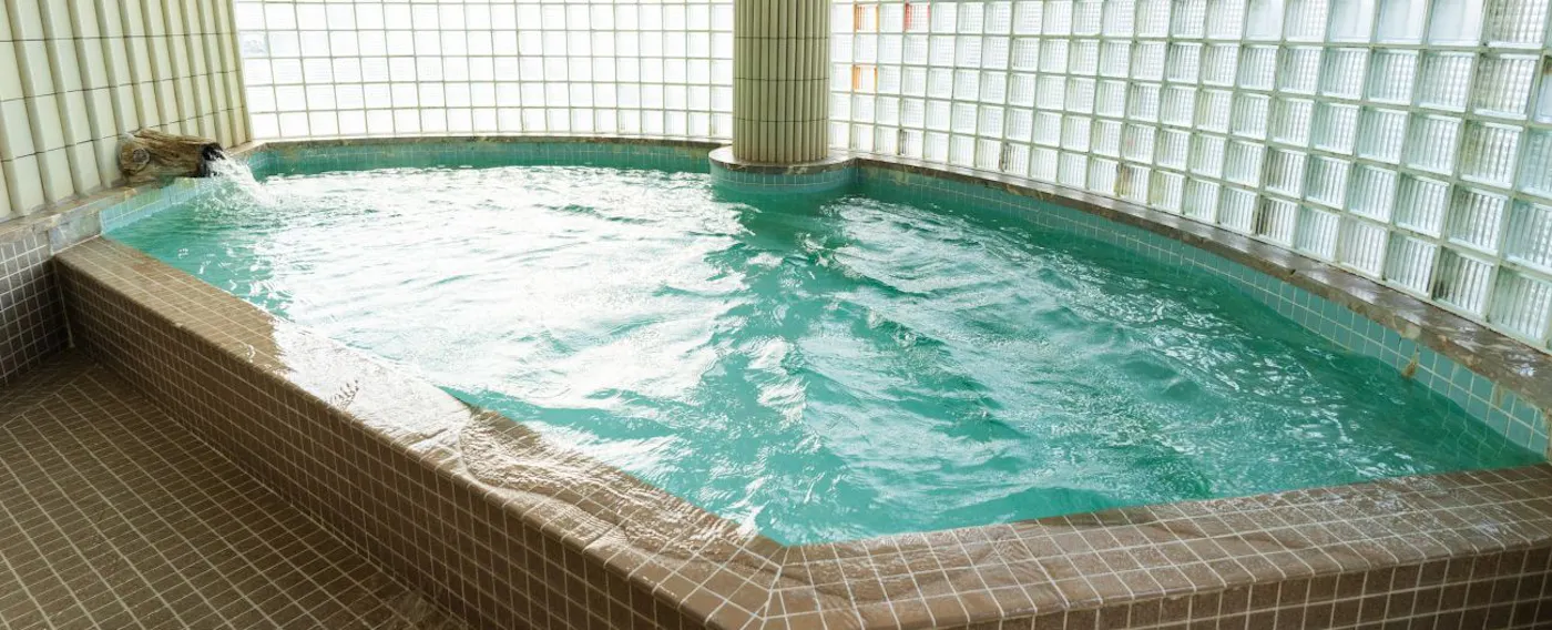 Large Onsen Bath