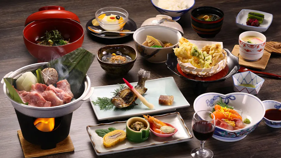 Suwakoen Inn by Lake Suwa