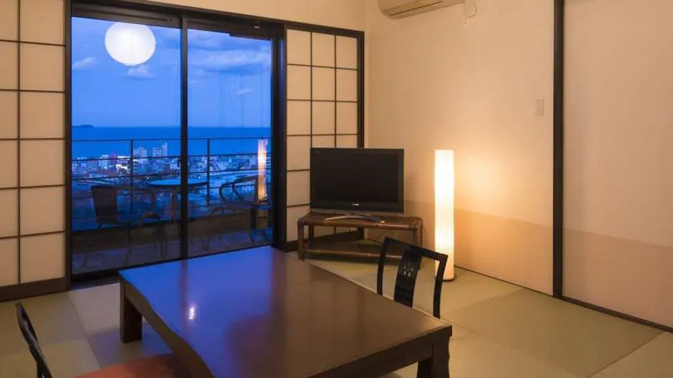 A Small Inn with Natural Hot Spring Flow: Ayu no Kaze