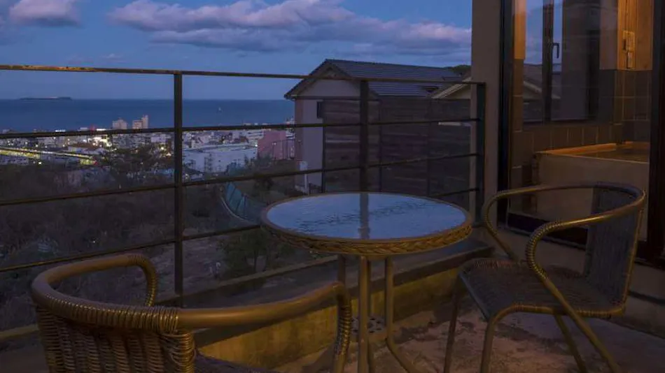 A Small Inn with Natural Hot Spring Flow: Ayu no Kaze