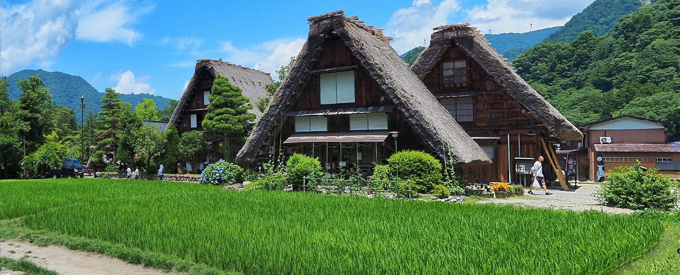 ตัวอย่างสถานที่ท่องเที่ยวชื่อดัง: อาคาร