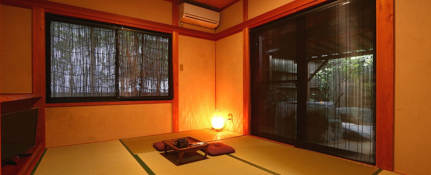 お値下げしました　⭐︎飾り壷 ただの趣味垢ですがそう言っていただけて嬉しいです😆ぜひお願い