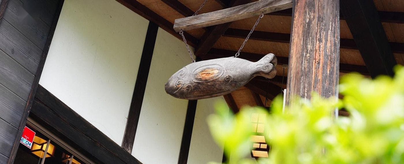 การตกแต่งบริเวณทางเข้า